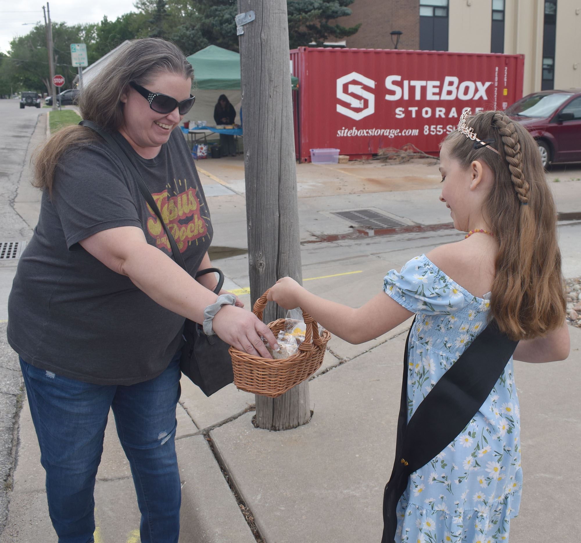 Mural Plaza Ribbon Cutting